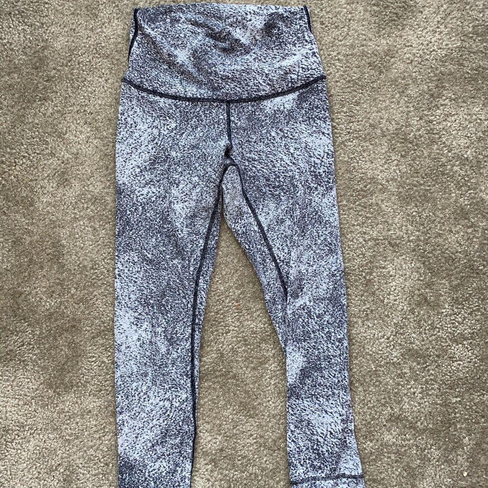 Lululemon leggings.